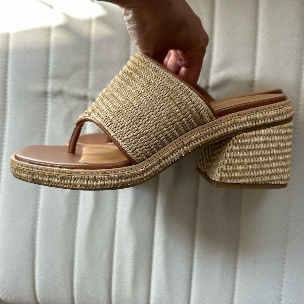 SARTO • Ferrara Platform Sandal in Natural - Picture 3 of 9